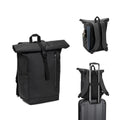 Mochila "Roll top" com design em sistema de fecho que permite enrolar a parte superior em poliéster reciclado 600D de alta densidade com revestimento resistente á água 20 L