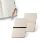 Caderno A5 em linho de capa dura com 192 páginas pautadas (230 g/m²)